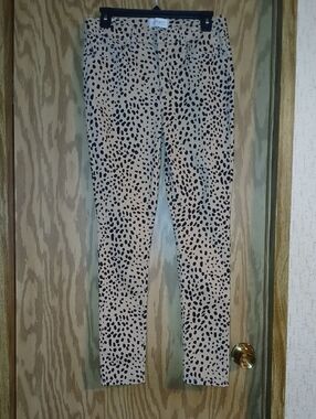 crown & ivy Tan and Black Leopard Skinny Jeans